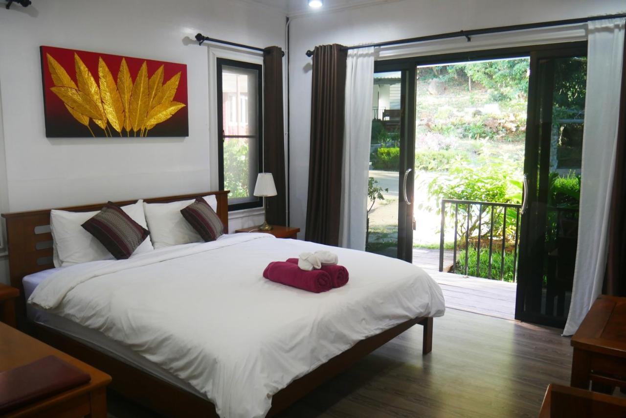 Big Elk Steak House - Homestay Trat Exterior photo