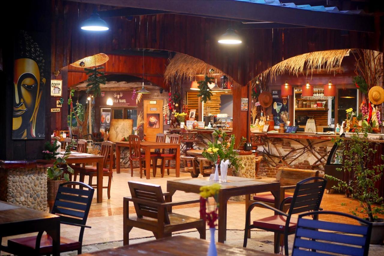 Big Elk Steak House - Homestay Trat Exterior photo