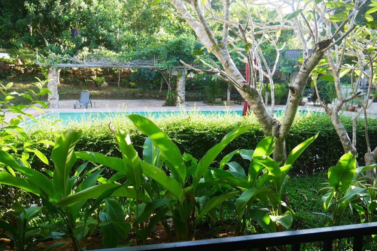 Big Elk Steak House - Homestay Trat Exterior photo